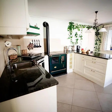 Semesterbostad Ferienhaus Drasch *